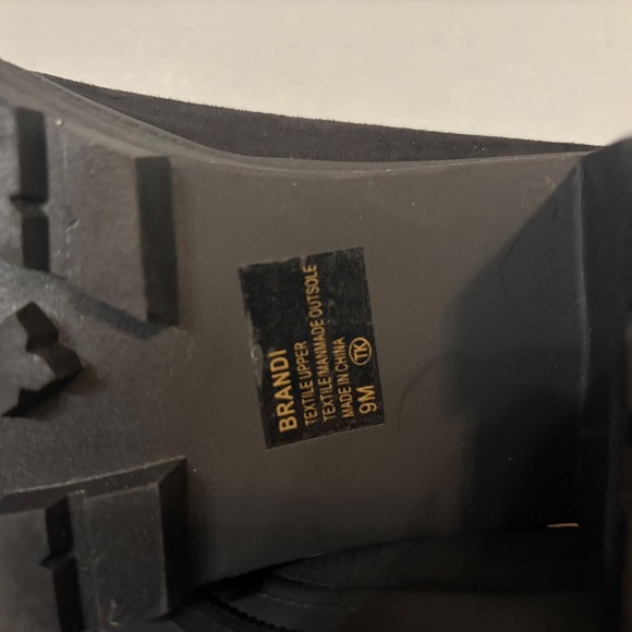 NWOT Jellypop Brandi Black Faux Suede Sherpa Trim Heeled Combat Boot (Women's 9) - Picture 9 of 10